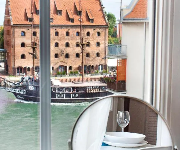 Targ Na Starym Miescie Z Widokiem Na Rzeke Free Parking Apartman Gdańsk