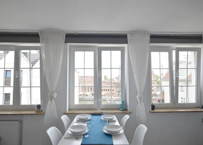 Targ Na Starym Miescie Z Widokiem Na Rzeke Free Parking Apartman *