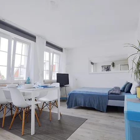 Appartement Targ Na Starym Miescie Z Widokiem Na Rzeke Free Parking